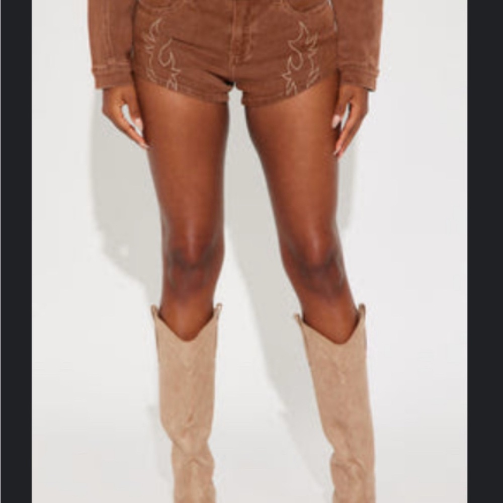 Fashion Nova Brown festival western denim shorts nwt sz 3 cowgirl rodeo